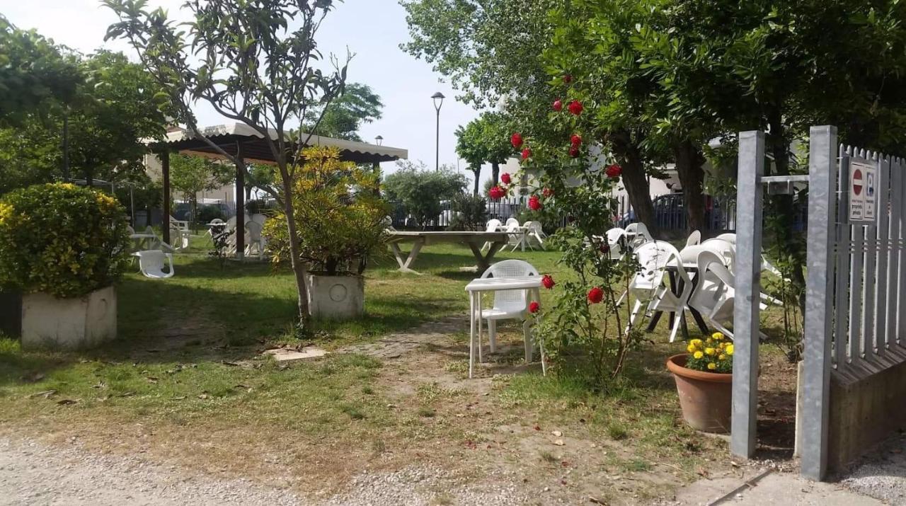 Hotel Del Vecchio Rimini Eksteriør bilde